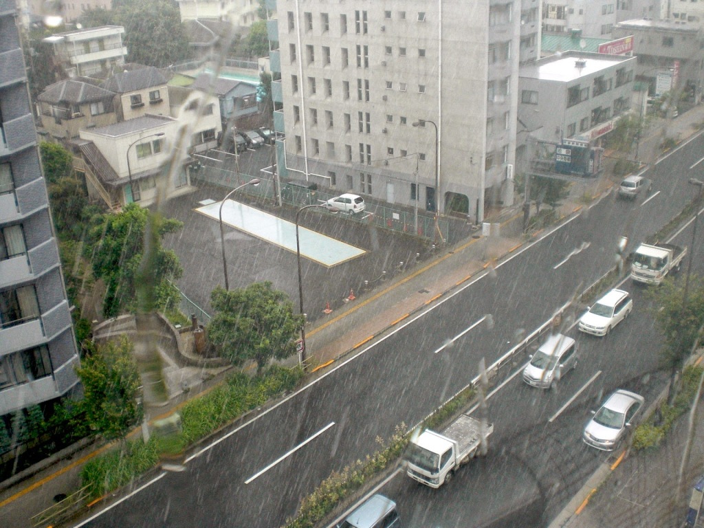 練馬は雷雨