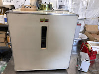 孵卵器を修理に出しました。