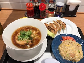 ラーメン定食の画像